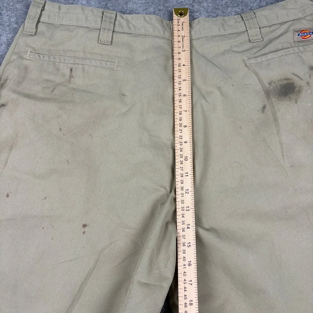 Dickies Chino Shorts Mens 40 Khaki Tan Distressed Workwear‎ Utility Outdoors 00s